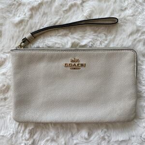 Coach Crossgrain Leather Corner Zip Wristlet Gold/Chalk Wallet